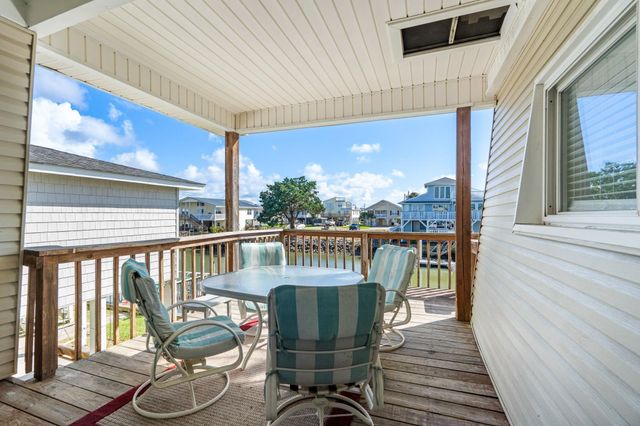 308 54th Ave. N, North Myrtle Beach, SC 29582