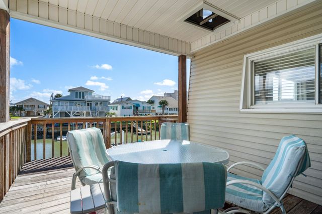 308 54th Ave. N, North Myrtle Beach, SC 29582