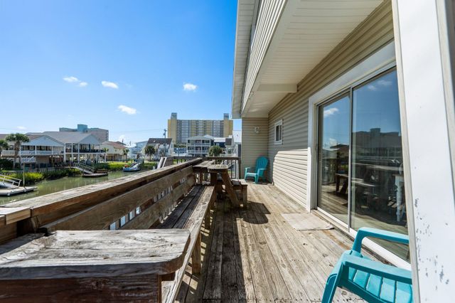 308 54th Ave. N, North Myrtle Beach, SC 29582