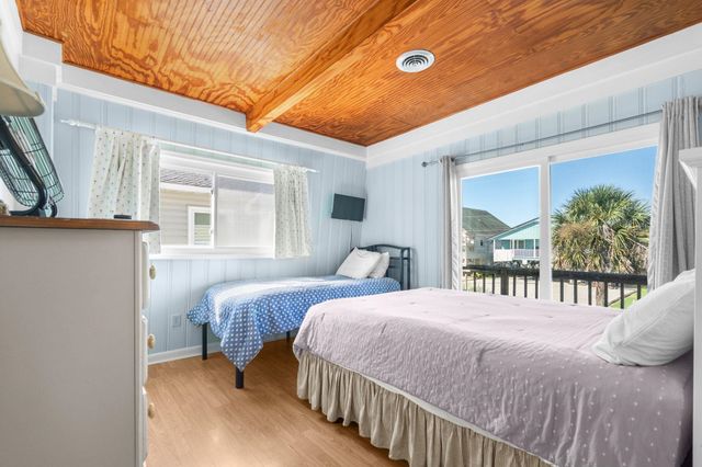 308 54th Ave. N, North Myrtle Beach, SC 29582