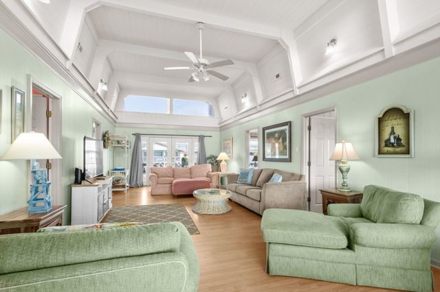 308 54th Ave. N, North Myrtle Beach, SC 29582
