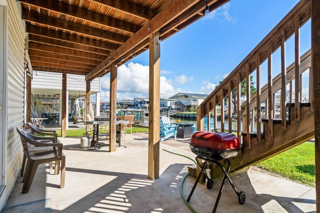 308 54th Ave. N, North Myrtle Beach, SC 29582
