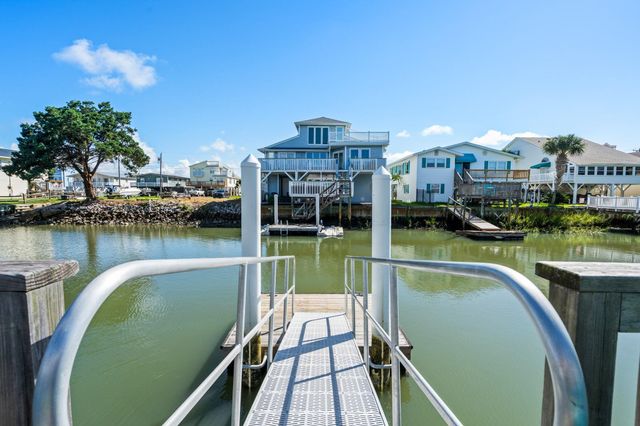 308 54th Ave. N, North Myrtle Beach, SC 29582