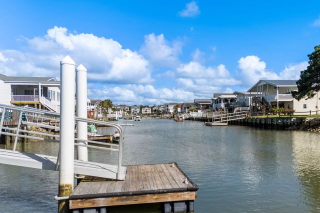 308 54th Ave. N, North Myrtle Beach, SC 29582