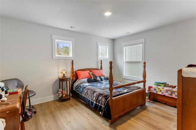 108 Founders Boulevard, Central, SC 29630
