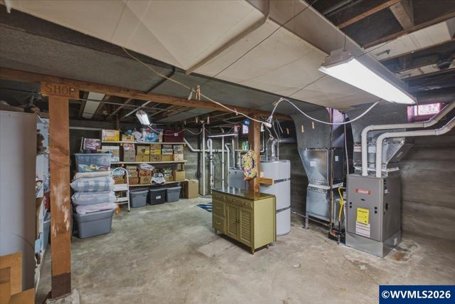 350 19th St NE, Salem, OR 97301