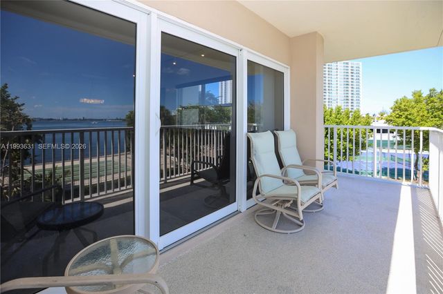 300 Bayview Drive 216, Sunny Isles Beach, FL 33160