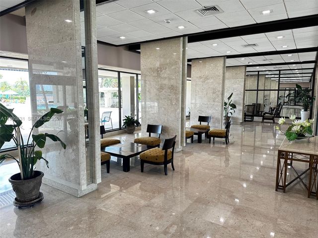 300 Bayview Drive 216, Sunny Isles Beach, FL 33160