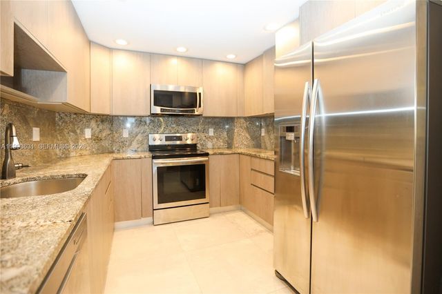 300 Bayview Drive 216, Sunny Isles Beach, FL 33160