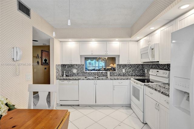 1151 SW 128th Ter 410D, Pembroke Pines, FL 33027