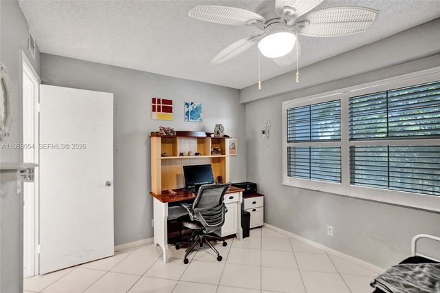 1151 SW 128th Ter 410D, Pembroke Pines, FL 33027