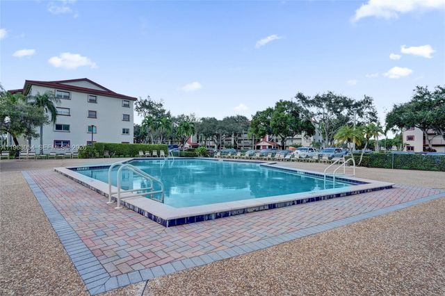 1151 SW 128th Ter 410D, Pembroke Pines, FL 33027