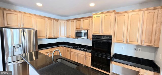 44272 SILKWORTH TER, Ashburn, VA 20147