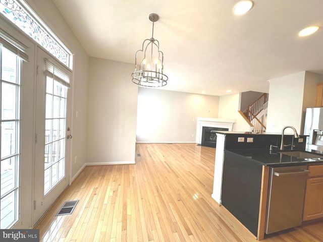 44272 SILKWORTH TER, Ashburn, VA 20147