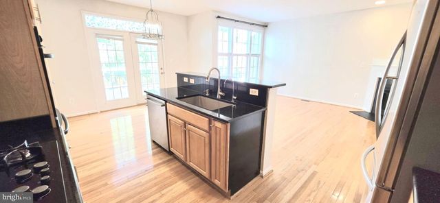 44272 SILKWORTH TER, Ashburn, VA 20147