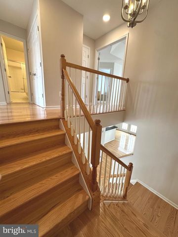 44272 SILKWORTH TER, Ashburn, VA 20147