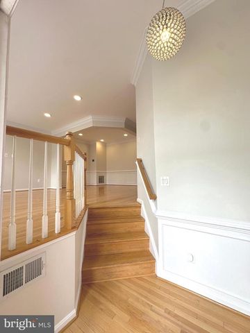 44272 SILKWORTH TER, Ashburn, VA 20147