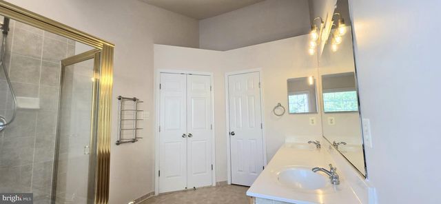 44272 SILKWORTH TER, Ashburn, VA 20147