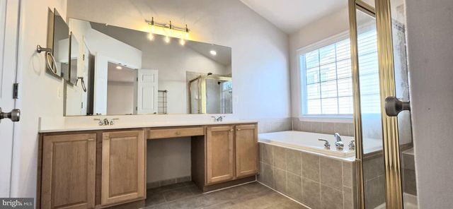 44272 SILKWORTH TER, Ashburn, VA 20147