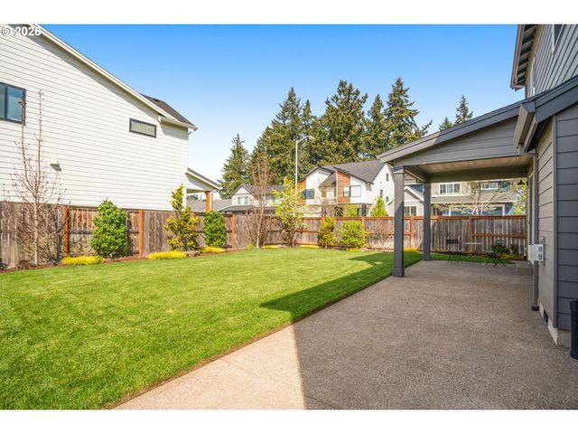 765 N 34TH Ter, Cornelius, OR 97124