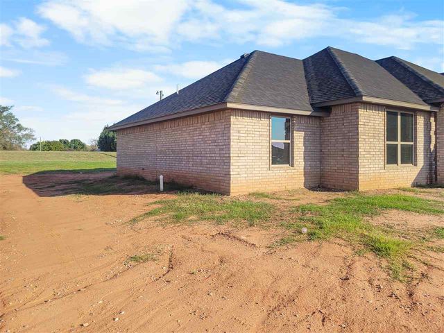 109 S 6th Ave, Sterling, OK 73567