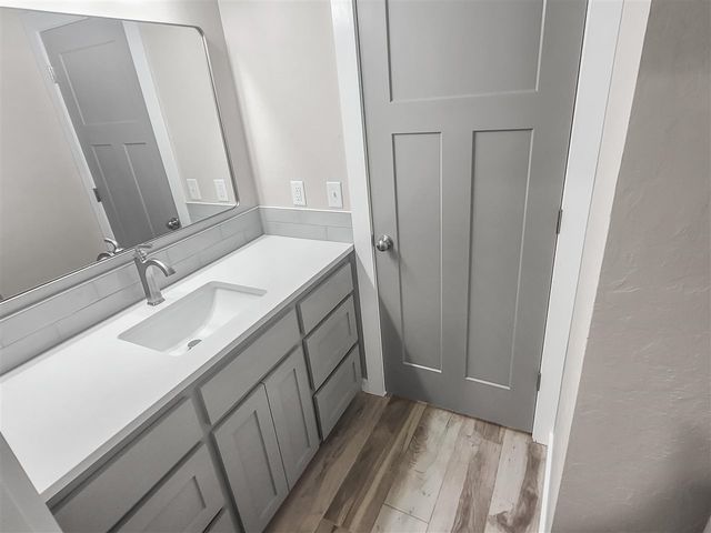 109 S 6th Ave, Sterling, OK 73567