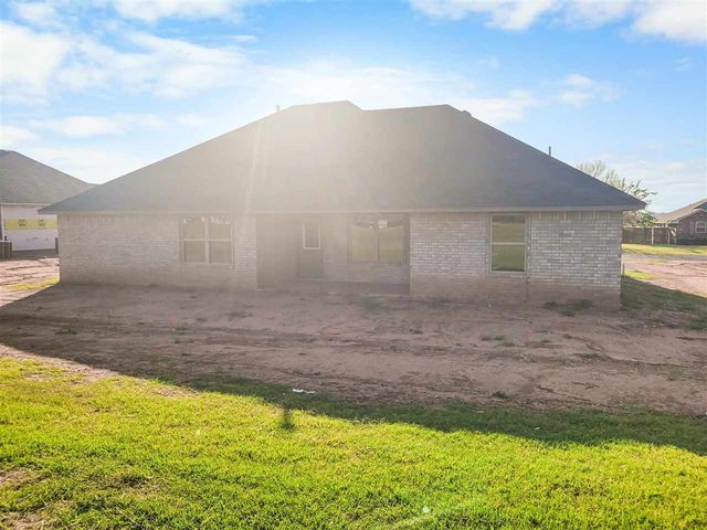 109 S 6th Ave, Sterling, OK 73567