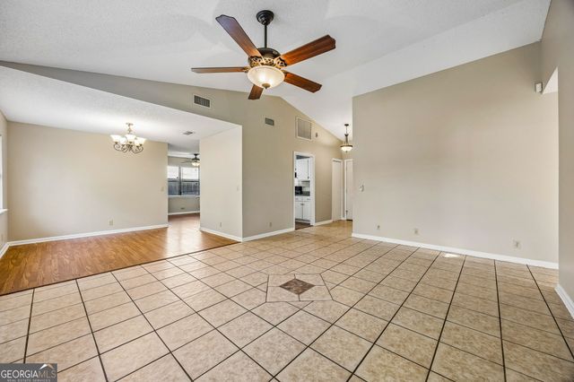 132 Woodvalley Drive, Kingsland, GA 31548