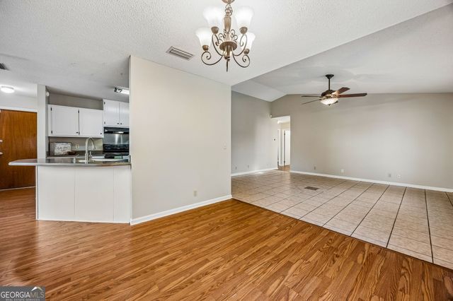 132 Woodvalley Drive, Kingsland, GA 31548