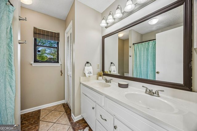 132 Woodvalley Drive, Kingsland, GA 31548