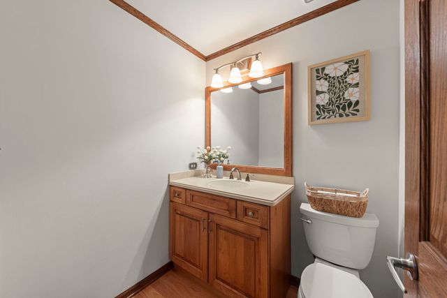 1825 Northbridge Place, Downers Grove, IL 60516