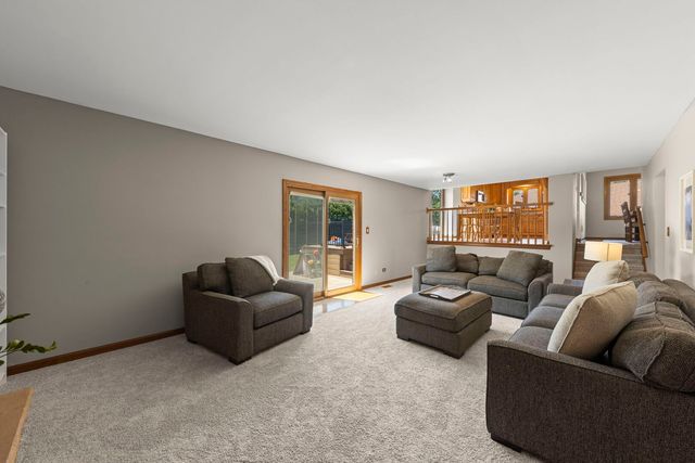 1825 Northbridge Place, Downers Grove, IL 60516