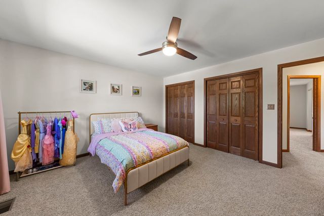 1825 Northbridge Place, Downers Grove, IL 60516