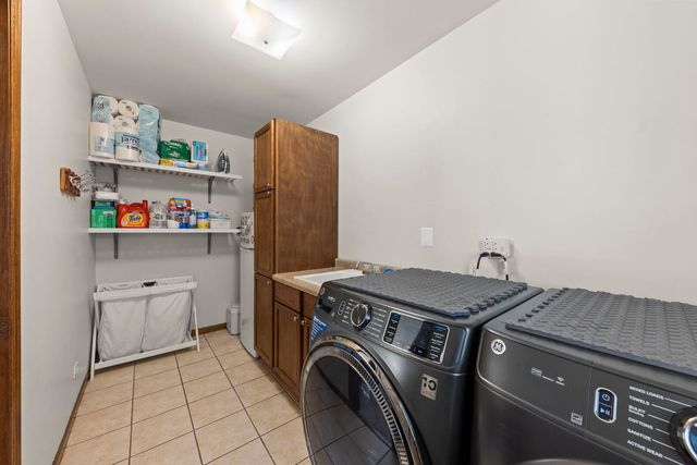 1825 Northbridge Place, Downers Grove, IL 60516