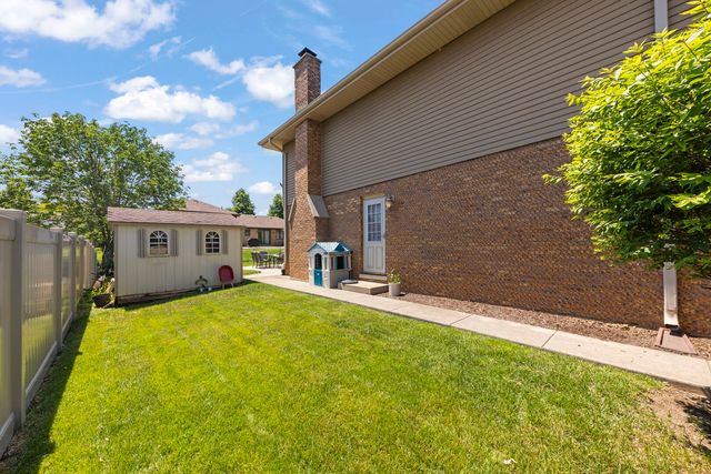 1825 Northbridge Place, Downers Grove, IL 60516