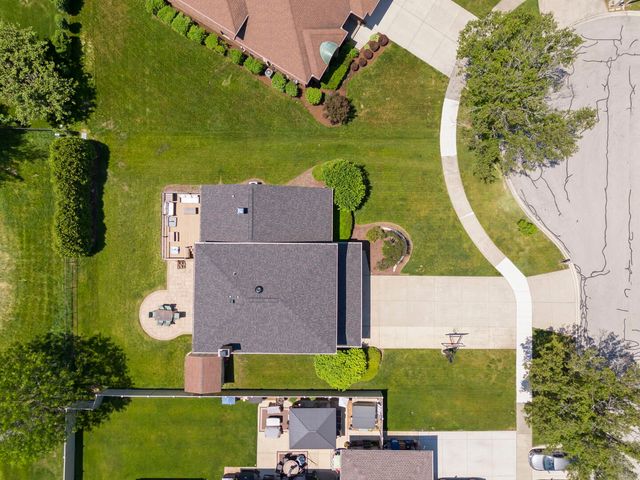 1825 Northbridge Place, Downers Grove, IL 60516