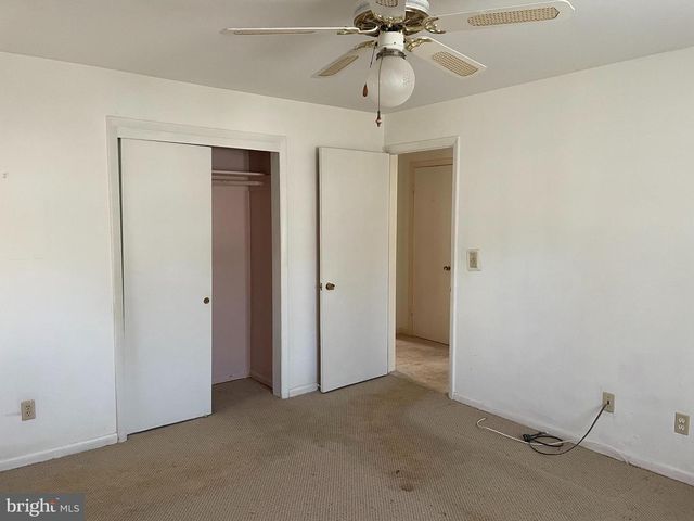 326 SCHOOL ST, Romney, WV 26757