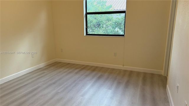 9213 W 33rd Way, Hialeah, FL 33018