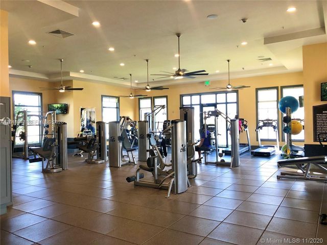 9213 W 33rd Way, Hialeah, FL 33018