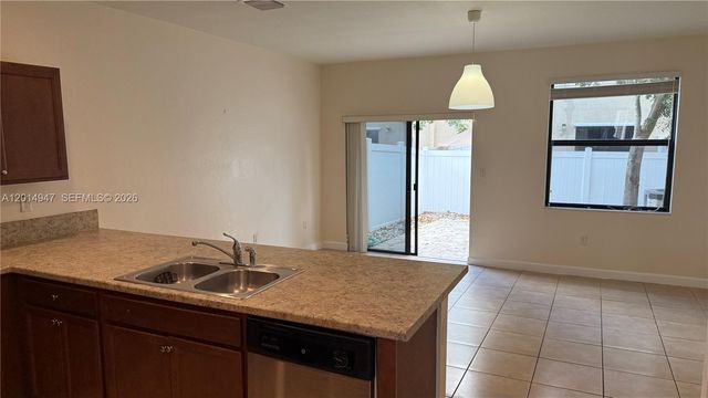 9213 W 33rd Way, Hialeah, FL 33018