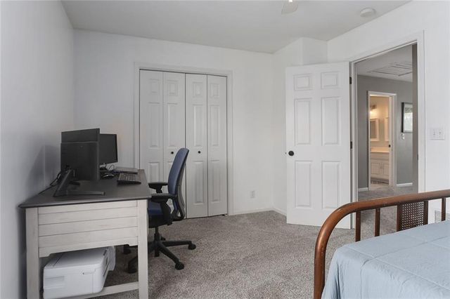 8120 NW Delta Drive, Kansas City, MO 64151