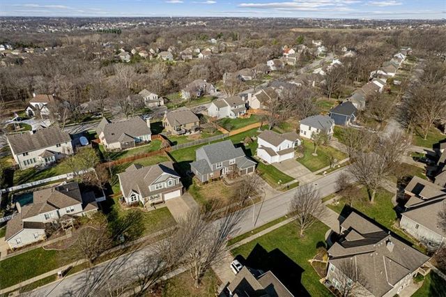 8120 NW Delta Drive, Kansas City, MO 64151