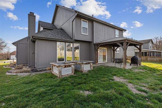 8120 NW Delta Drive, Kansas City, MO 64151