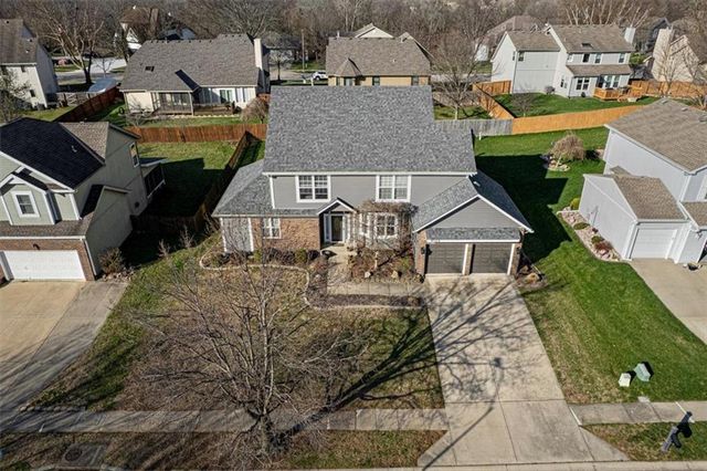 8120 NW Delta Drive, Kansas City, MO 64151