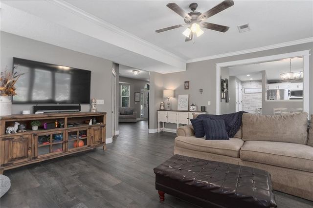 8120 NW Delta Drive, Kansas City, MO 64151