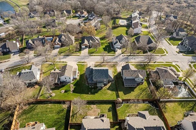 8120 NW Delta Drive, Kansas City, MO 64151