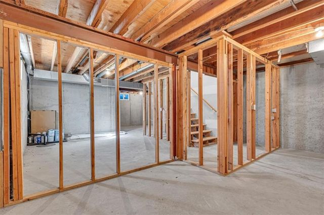 8120 NW Delta Drive, Kansas City, MO 64151