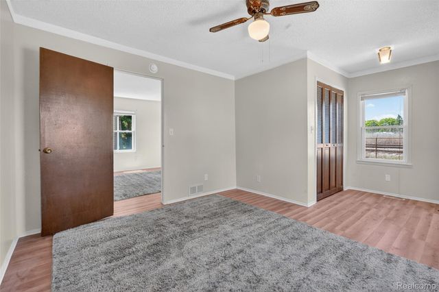 2421 5th Street, Trenton, MI 48183
