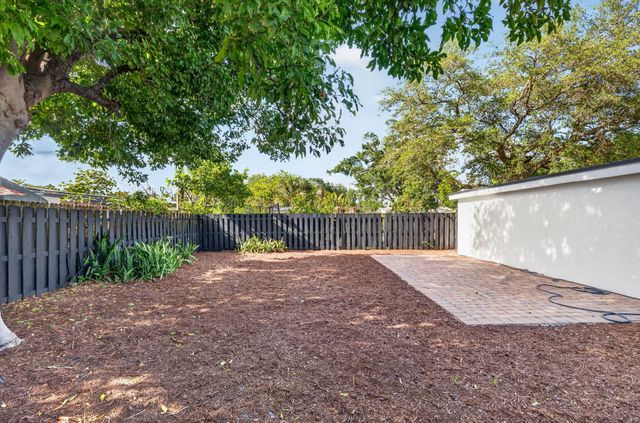 1391 SW 33rd Terrace, Fort Lauderdale, FL 33312