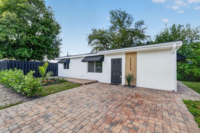 1391 SW 33rd Terrace, Fort Lauderdale, FL 33312